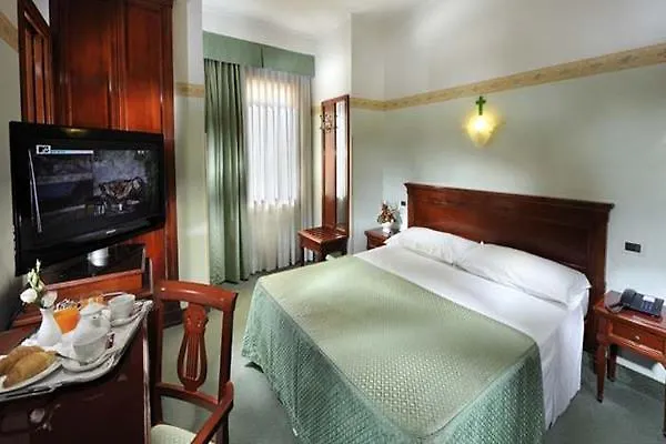 Hotel Russo Palace Lido di Venezia 4*,